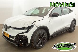 skadebil auto Renault Mégane E-Tech 40 kWh 18.775 km NAP Urban Range Evolution 2025/5