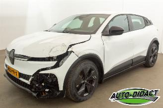 skadebil caravan Renault Mégane E-Tech 40 kWh 18.775 km NAP Urban Range Evolution 2025/5