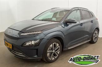 krockskadad bil auto Hyundai Kona EV 64 kWh 43.327 km NAP Fashion 2024/2