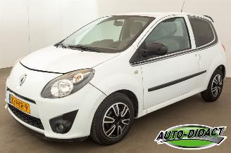 Voiture accidenté Renault Twingo 1.2-16V Airco Collection 2011/2