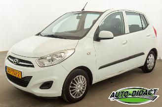 Voiture accidenté Hyundai I-10 1.1 i-Drive Airco105.635 km NAP 2012/4