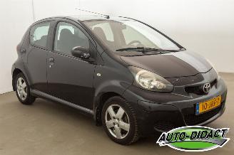 Toyota Aygo 1.0-12V Automaat Airco Comfort picture 2