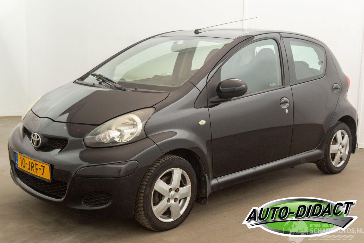 Toyota Aygo 1.0-12V Automaat Airco Comfort