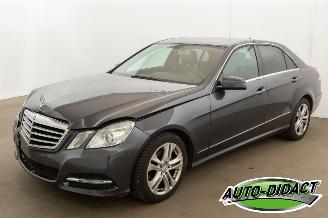 krockskadad bil auto Mercedes E-klasse E200 CDI Automaat Clima BlueEFFICIENCY Avantgarde 2012/8