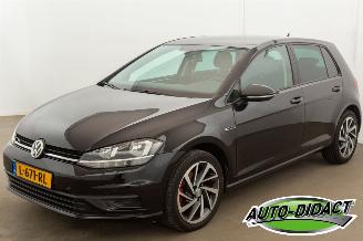 krockskadad bil auto Volkswagen Golf 1.0 TSI Automaat Clima Comfortline 2019/4