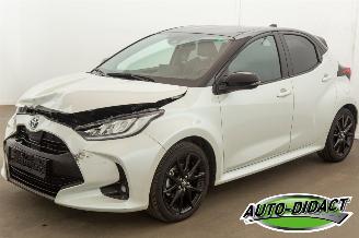 uszkodzony samochody osobowe Toyota Yaris 1.5 Hybrid Automaat 24.725 km Navi Camera Clima 2022/11