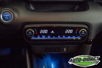 Toyota Yaris 1.5 Hybrid Automaat 24.725 km Navi Camera Clima picture 9