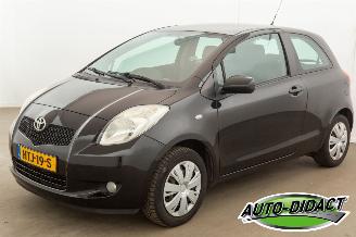 Coche accidentado Toyota Yaris 1.0 VVT-i Airco Spirit 2007/12