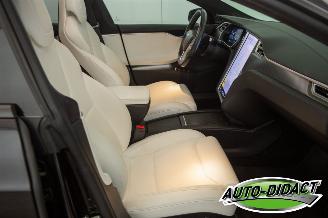 Tesla Model S 75D Base AWD 386kW Pano Leder 122.475 km picture 16