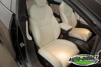 Tesla Model S 75D Base AWD 386kW Pano Leder 122.475 km picture 17