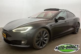 Damaged car Tesla Model S 75D Base AWD 386kW Pano Leder 122.475 km 2018/3