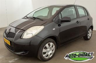Damaged car Toyota Yaris 1.0 VVT-i Airco Spirit 2008/2