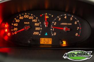 Nissan Micra 1.2 Automaat Airco Visia picture 6