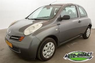 Damaged car Nissan Micra 1.2 Automaat Airco Visia 2004/2