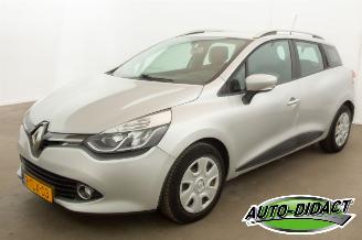 Unfallwagen Renault Clio 1.5 dCi Airco ECO Expression 2013/4