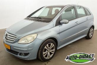 damaged passenger cars Mercedes B-klasse 178.166 KM B 200 2006/5