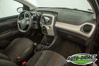 Peugeot 108 Cabrio 1.0 VTi Airco Active Top picture 17