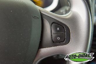 Renault Clio 0.9 TCe Navi Airco 90 ECO Night&Day picture 16