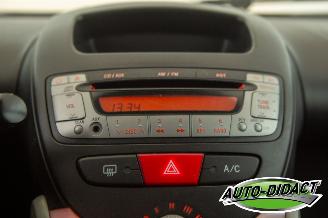 Peugeot 107 1.0 Airco Active picture 7