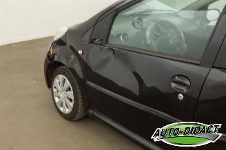 Peugeot 107 1.0 Airco Active picture 23