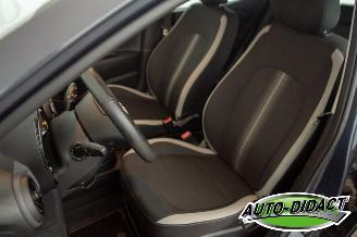 Hyundai I-10 1.0 Automaat 19.574 km Navi Camera Airco Comfort picture 26