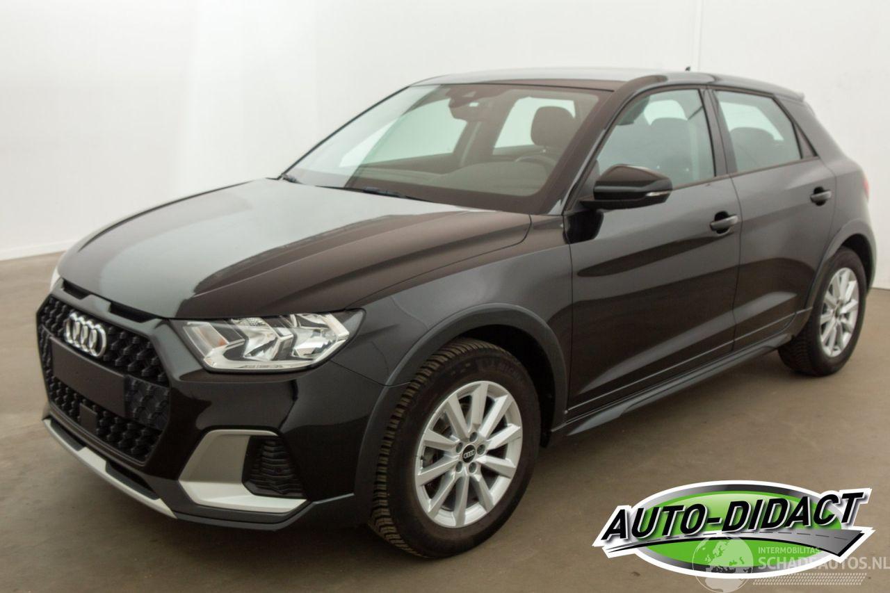 Audi A1 Citycarver 1.0 TFSI Digi Dash Navi Clima