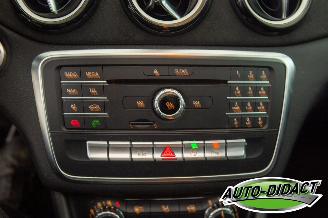 Mercedes A-klasse A160 Pano Navi Camera Airco picture 11