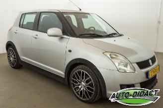 Suzuki Swift 1.3 Clima Bandit picture 2