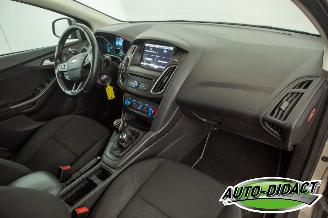 Ford Focus 1.5 TDCi 77.730 km Carpas Navi Airco Trend picture 20