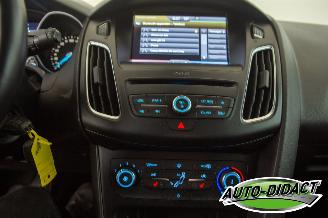 Ford Focus 1.5 TDCi 77.730 km Carpas Navi Airco Trend picture 12