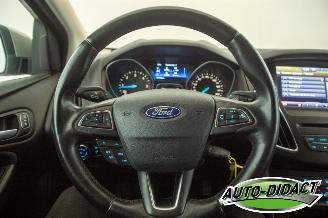 Ford Focus 1.5 TDCi 77.730 km Carpas Navi Airco Trend picture 5