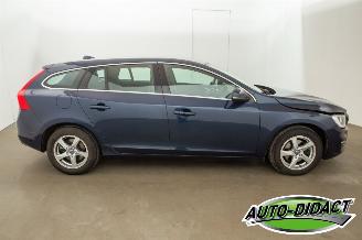 Volvo V-60 1.6 T3 Automaat Navi Clima Momentum picture 39