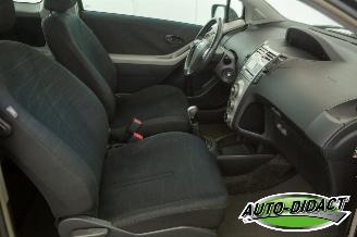 Toyota Yaris 1.3 VVT-i Airco Sol picture 17
