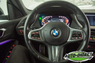 BMW 2-serie 218i Automaat Digi Dash Navi M Sport picture 5