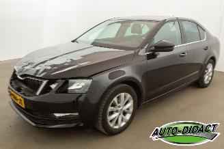 skadebil auto Skoda Octavia 1.0 TSI Navi Clima Greentech Business Edition 2020/2
