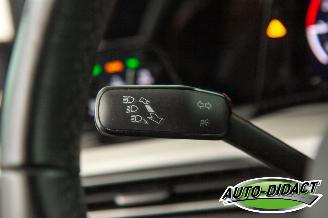 Volkswagen Golf 1.0 eTSI Automaat Digi Dash Navi Life picture 15
