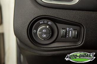 Jeep Renegade 1.4 MultiAir Pano Navi Clima Freedom picture 14