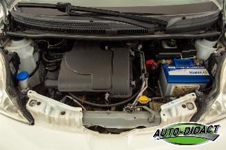 Peugeot 107 1.0-12V Airco picture 24