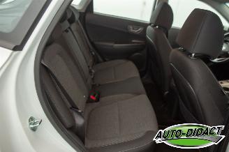 Hyundai Kona 64 kWh EV Comfort Camera Clima picture 23