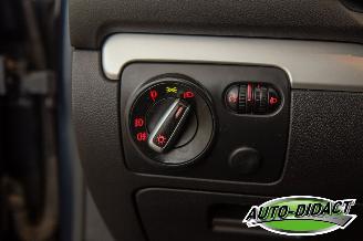 Volkswagen Golf 1.6 TDI Automaat Clima Highline picture 13