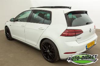 Volkswagen Golf 1.5 TSI Automaat Pano Digi Dash Navi Clima Business R Highline picture 3