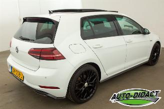 Volkswagen Golf 1.5 TSI Automaat Pano Digi Dash Navi Clima Business R Highline picture 4