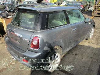 Mini Mini Mini (R56) Hatchback 1.6 16V Cooper S (N14-B16A) [128kW]  (10-2006/02-=
2010) picture 3