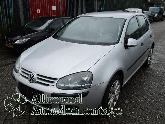 Vrakbiler auto Volkswagen Golf Golf V (1K1) Hatchback 1.6 FSI 16V (BLP) [85kW]  (10-2003/07-2008) 2004/0