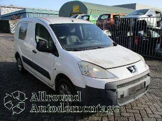 Peugeot Partner Partner (GC/GF/GG/GJ/GK) Van 1.6 HDI 75 16V (DV6BUTED4(9HT)) [55kW]  (=
04-2008/12-2018) picture 2