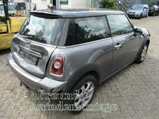 Mini Mini Mini (R56) Hatchback 1.6 16V Cooper (N12-B16A) [88kW]  (10-2006/02-201=
2) picture 3