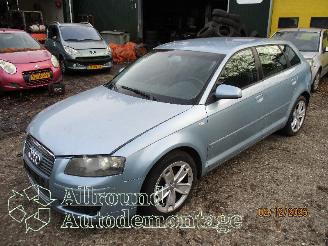 Vrakbiler auto Audi A3 A3 Sportback (8PA) Hatchback 5-drs 1.6 FSI 16V (BLP) [85kW]  (09-2004/=
09-2007) 2005/0