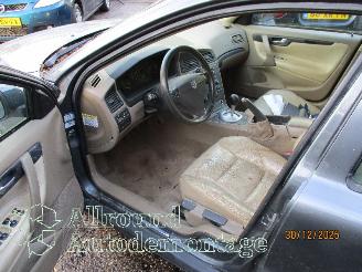 Volvo S-60 S60 I (RS/HV) Sedan 2.4 20V 140 (B5244S2) [103kW]  (07-2000/04-2010) picture 8