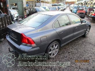 Volvo S-60 S60 I (RS/HV) Sedan 2.4 20V 140 (B5244S2) [103kW]  (07-2000/04-2010) picture 3