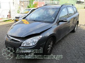 Vrakbiler auto Hyundai I-30 i30 Crosswagon (WWH) Combi 1.6 CVVT 16V (G4FC-G) [93kW]  (02-2008/06-2=
012) 2009/10